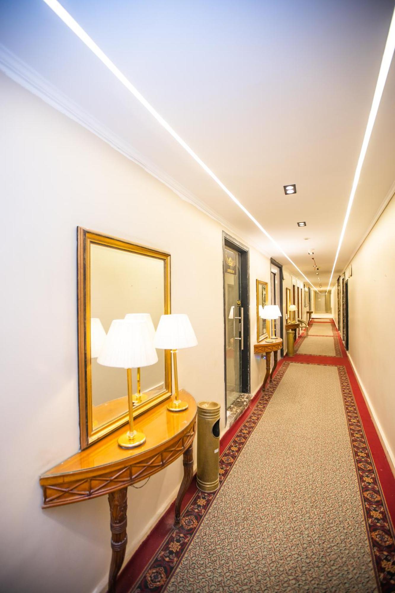 Comfort Giza Top Hotel Cairo Exterior photo